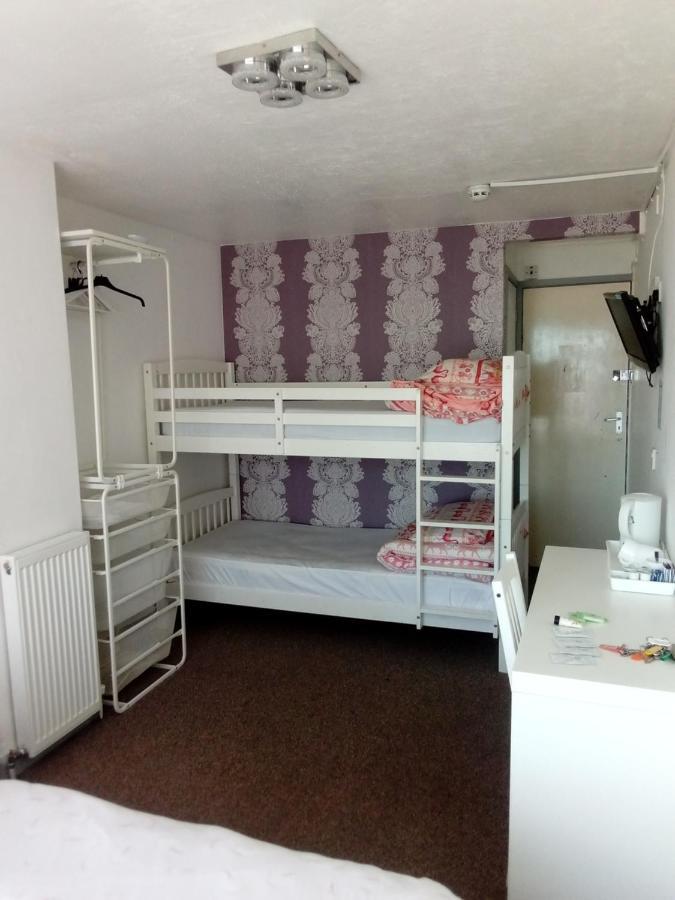 בלקפול Arnies Hotel מראה חיצוני תמונה