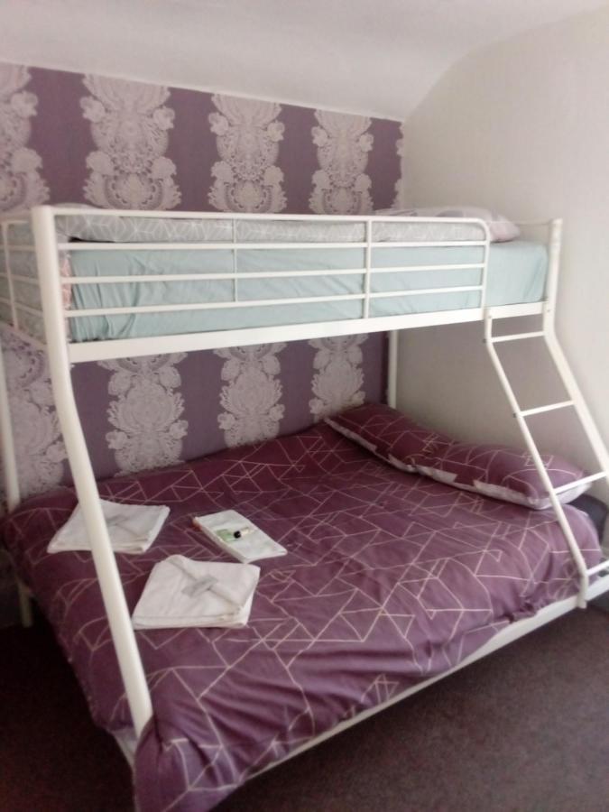 בלקפול Arnies Hotel מראה חיצוני תמונה